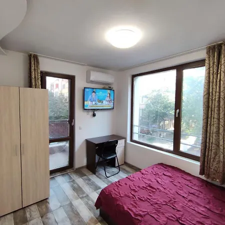 Apartmán Renewed Corner Burgas City